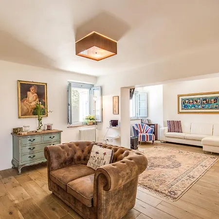 Benedetta - Teloni Villa